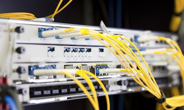 工程開(kāi)工后施工方必需報(bào)驗(yàn)的檢驗(yàn)、試驗(yàn)資料和原材料送檢(下) 計(jì)算機(jī)網(wǎng)絡(luò)工程施工篇