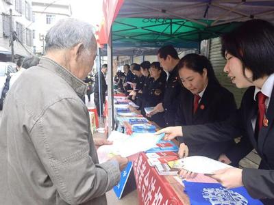 法治護(hù)航消費 共促放心環(huán)境——欽北區(qū)法院與市場監(jiān)管局聯(lián)合開展“3·15”普法宣傳活動紀(jì)實